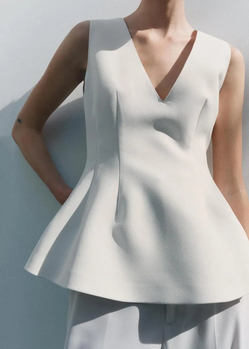 Classic Vintage Top with a Flattering Fit