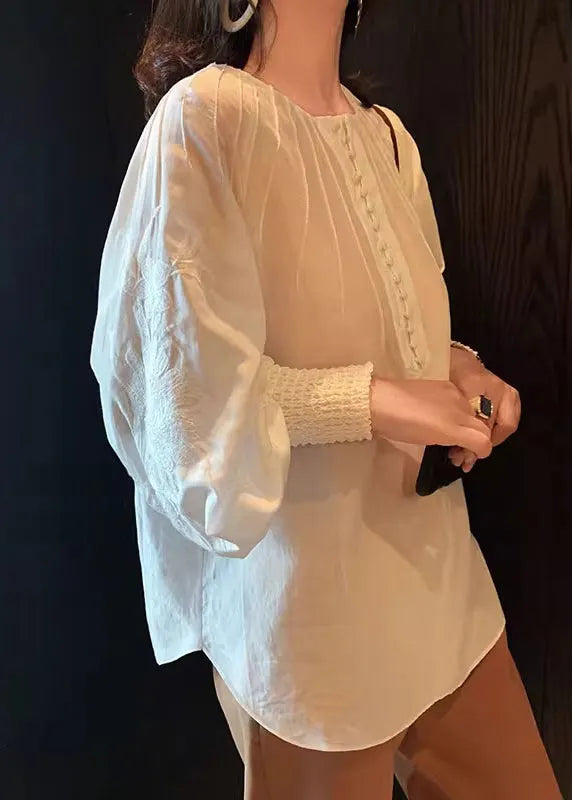 Effortlessly Elegant Shirt with a Timeless Design
