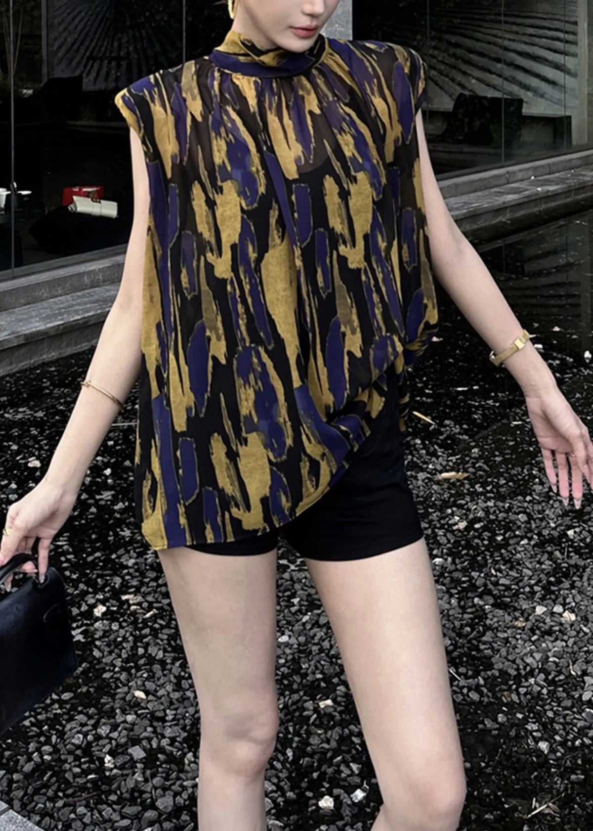 Classic Vintage Blouse with a Flattering Fit