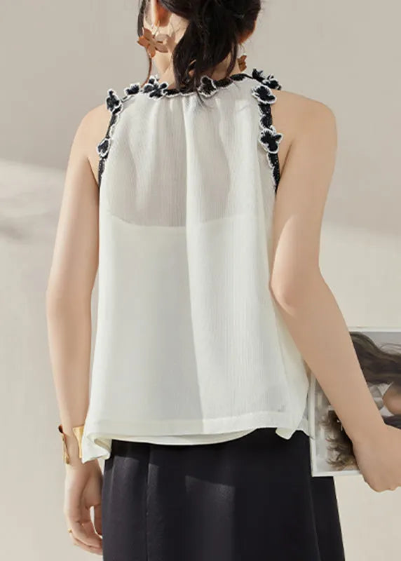 Effortlessly Elegant Top with a Timeless Design