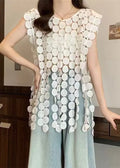 Classic Vintage Top with a Flattering Fit
