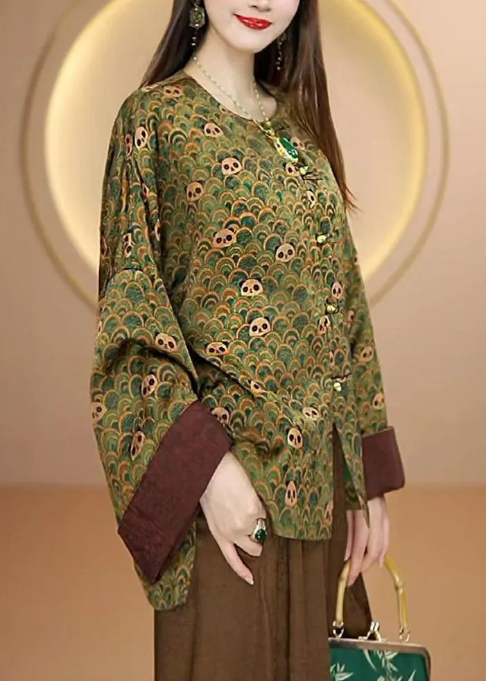 Gracefully Styled Coat for Any Occasion