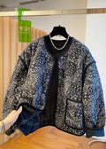 Effortlessly Elegant Jacket with a Timeless Design