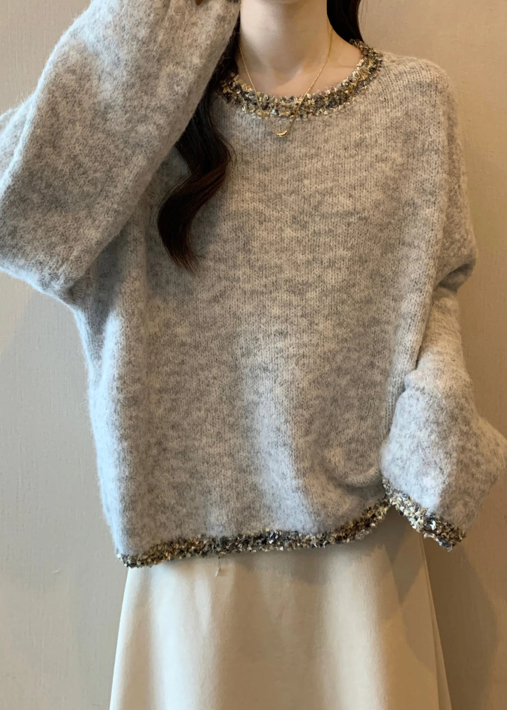 Well Tailored Sweater with a Graceful Silhouette