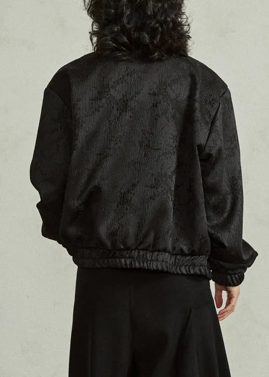 Well Tailored Coat with a Graceful Silhouette