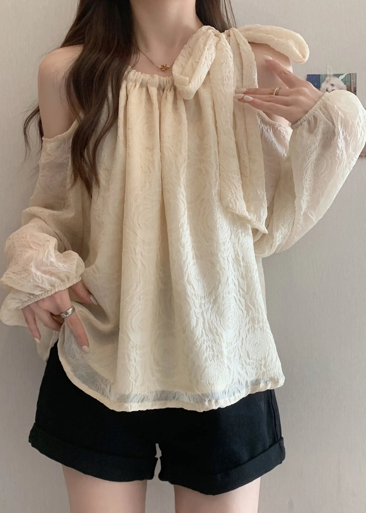Classic Vintage Shirt with a Flattering Fit