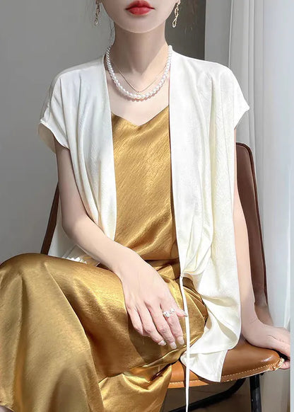 Effortlessly Elegant Blouse with a Timeless Design