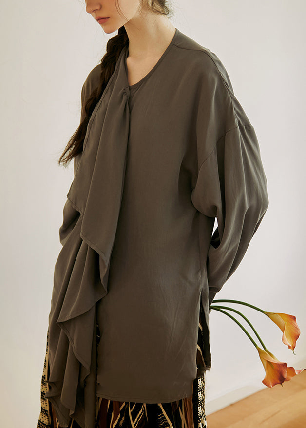 Classic Vintage Blouse with a Flattering Fit