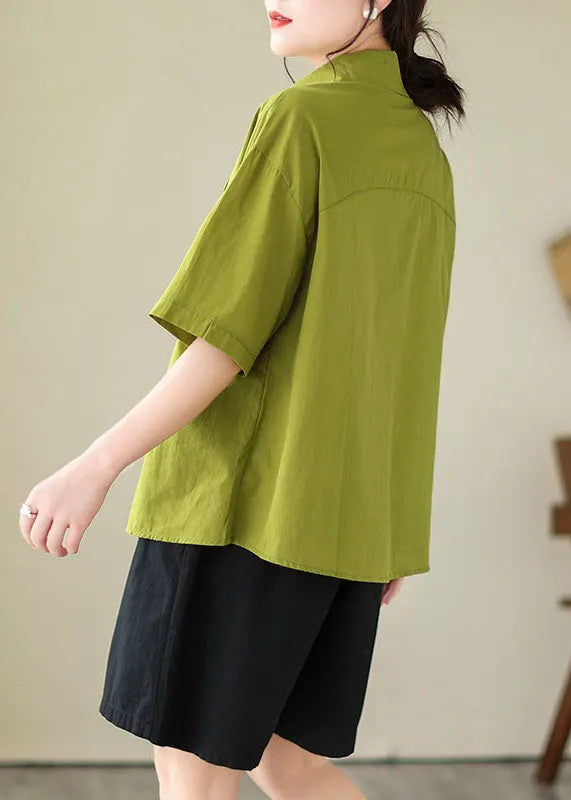 Well Tailored Blouse with a Graceful Silhouette