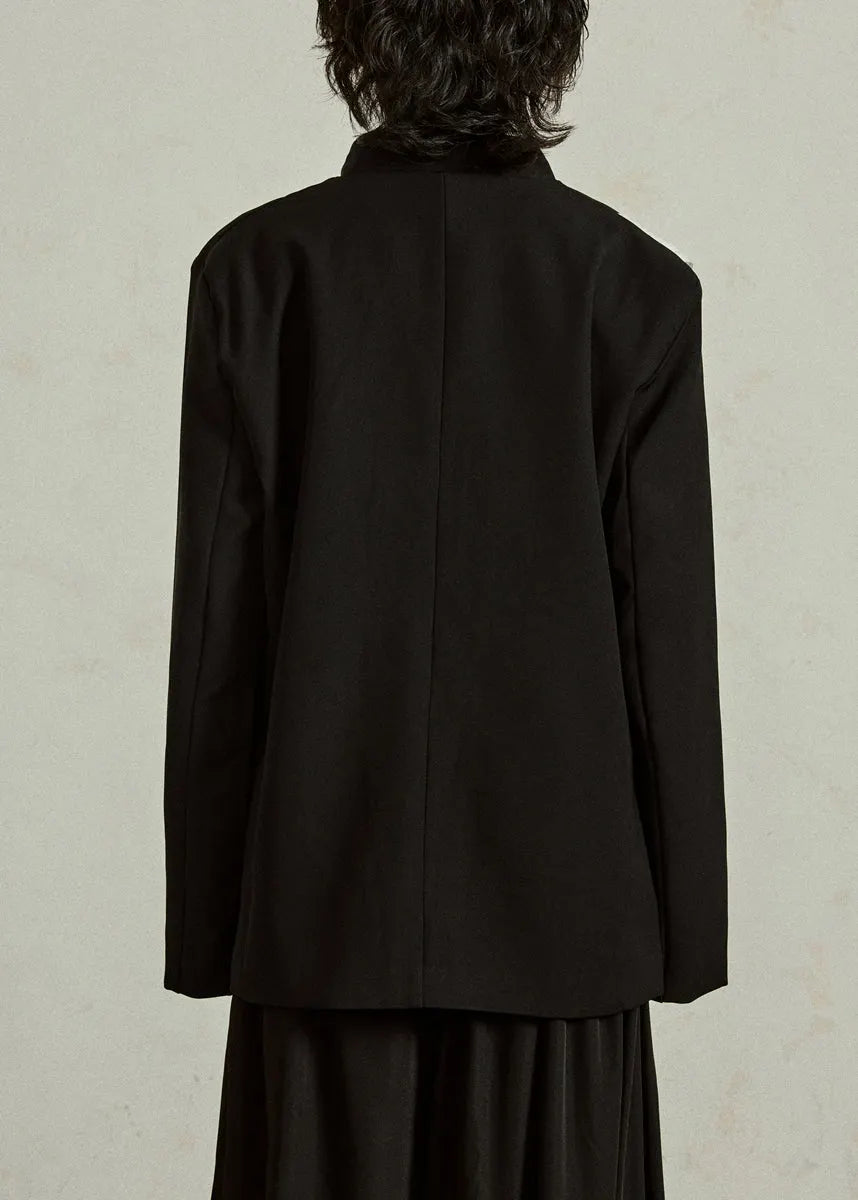 Effortlessly Elegant Coat with a Timeless Design