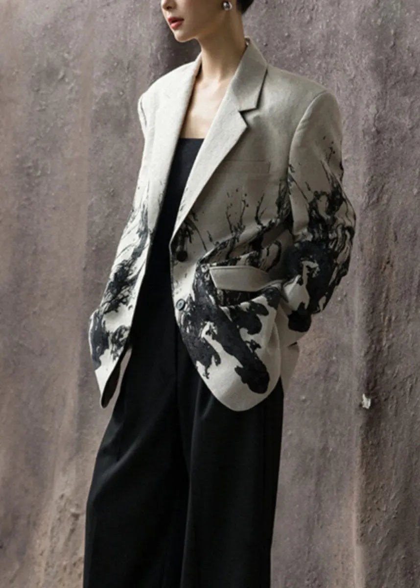 Elegantly Styled Coat for Everyday Wear