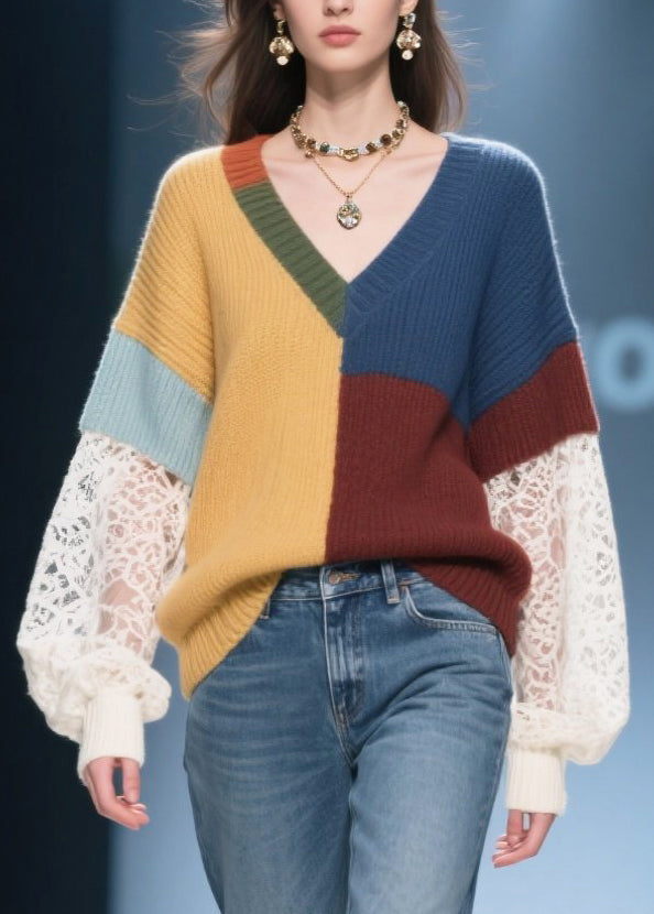 Well Tailored Sweater with a Graceful Silhouette