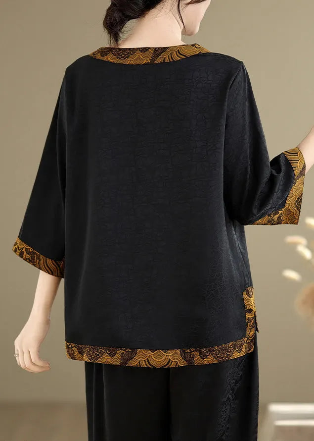 Classic Vintage Shirt with a Flattering Fit