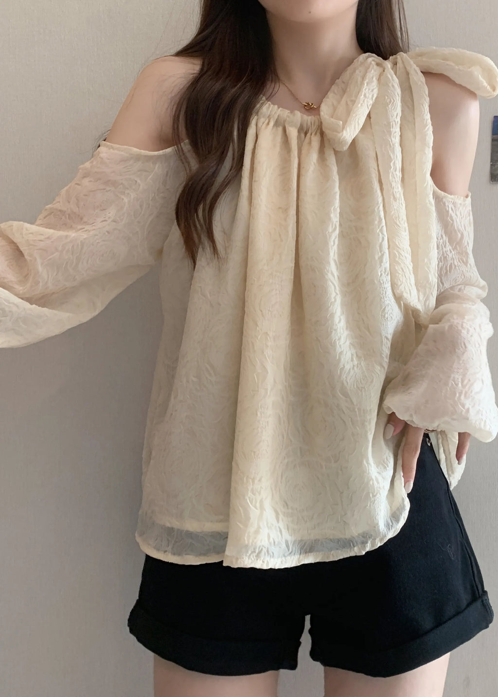 Classic Vintage Shirt with a Flattering Fit