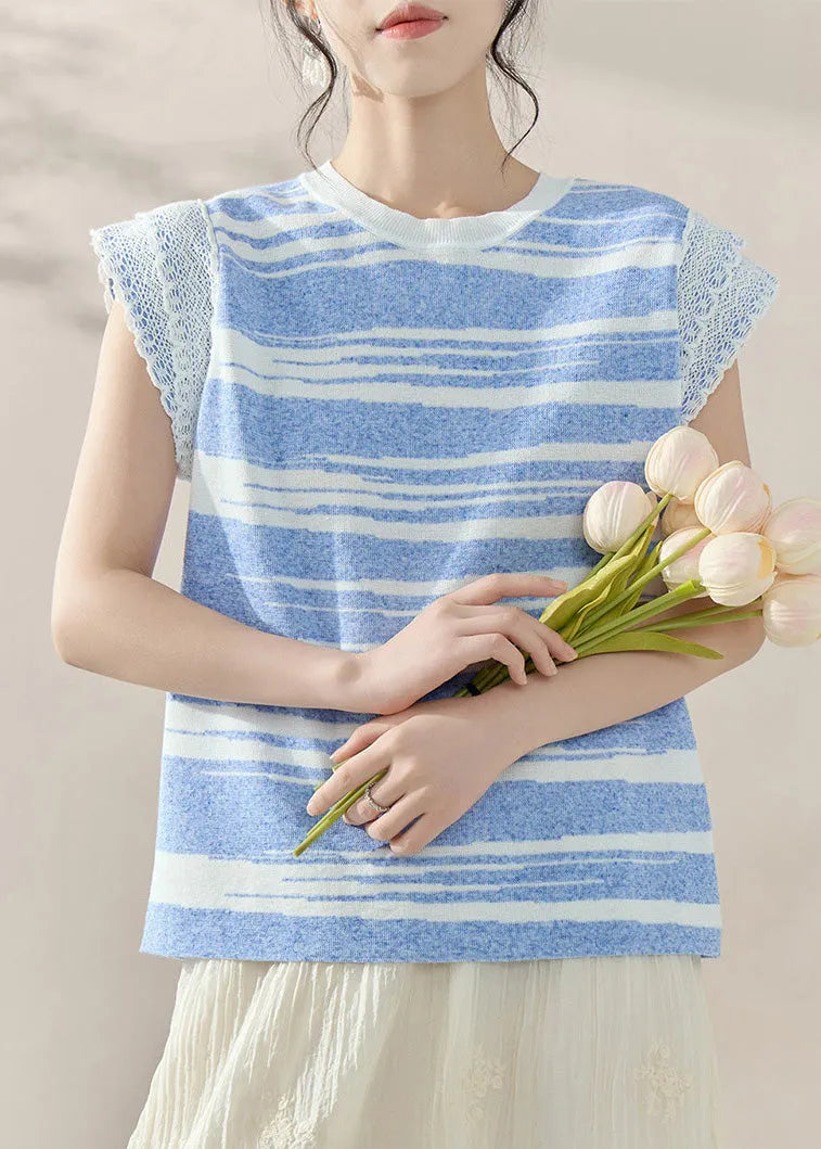 Classic Vintage Top with a Flattering Fit