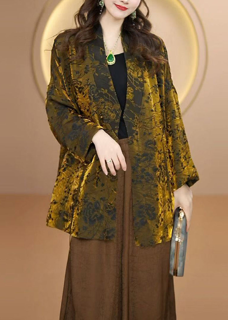 Classic Vintage Cardigan with a Flattering Fit