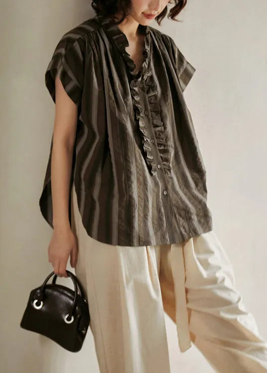 Sophisticated Blouse with a Clean Classic Look