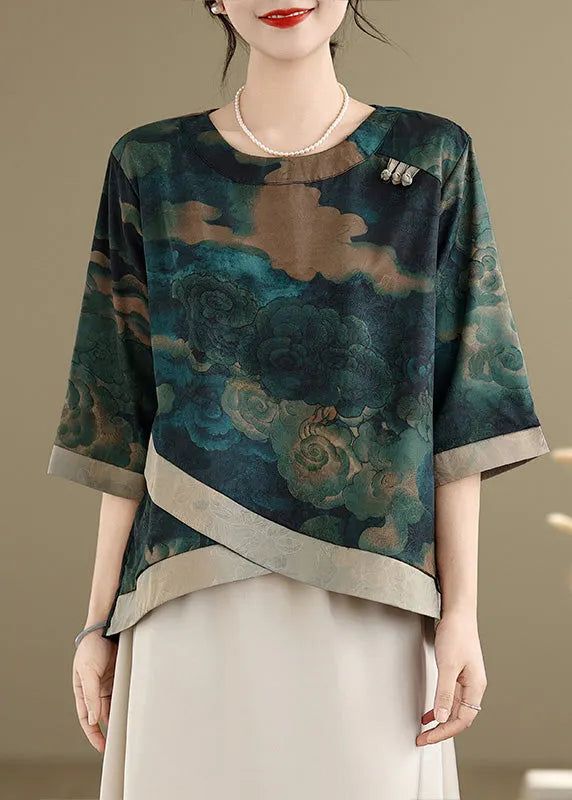 Effortlessly Elegant Blouse with a Timeless Design