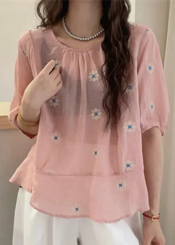 Effortlessly Elegant Blouse with a Timeless Design