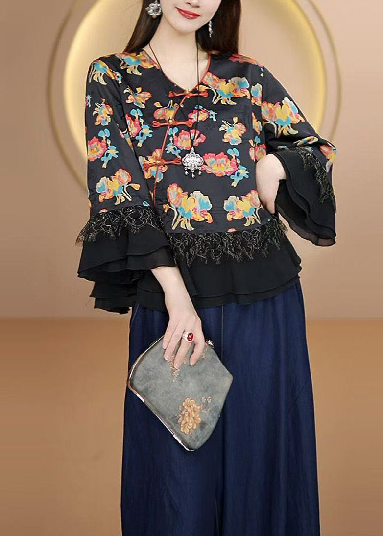 Beautifully Finished Blouse in a Timeless Design