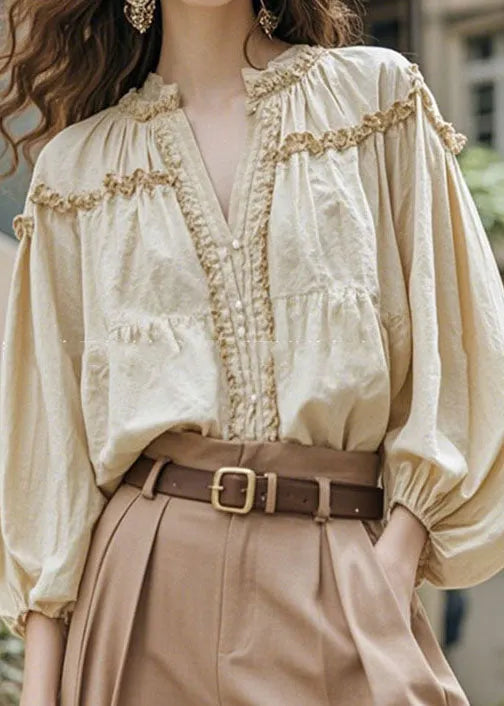 Well Tailored Shirt with a Graceful Silhouette