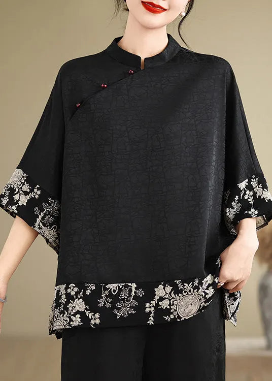 Classic Vintage Shirt with a Flattering Fit