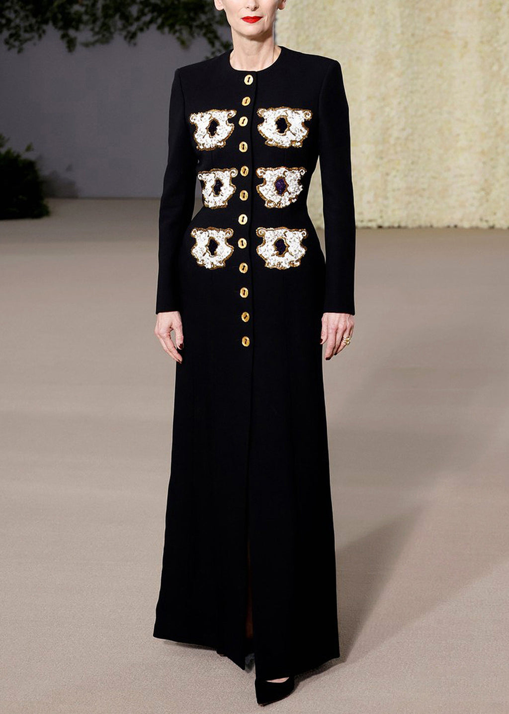 Effortlessly Elegant Coat with a Timeless Design