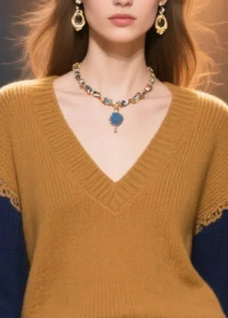 Effortlessly Elegant Sweater with a Timeless Design