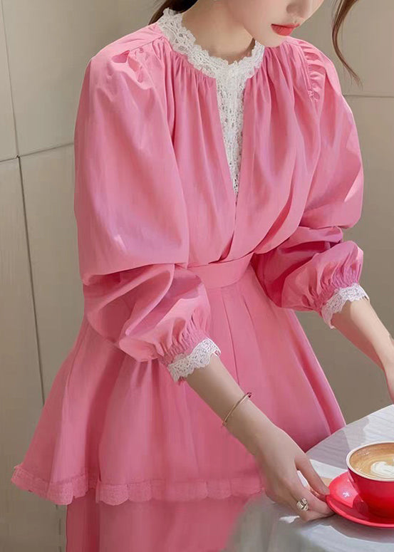 Sophisticated Blouse with a Clean Classic Look