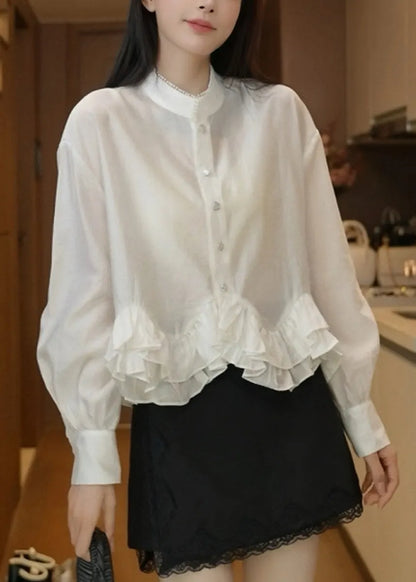 Sophisticated Blouse with a Clean Classic Look
