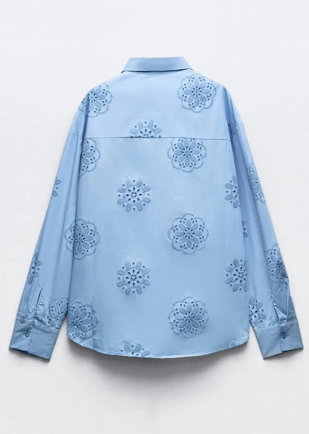 Well Tailored Shirt with a Graceful Silhouette