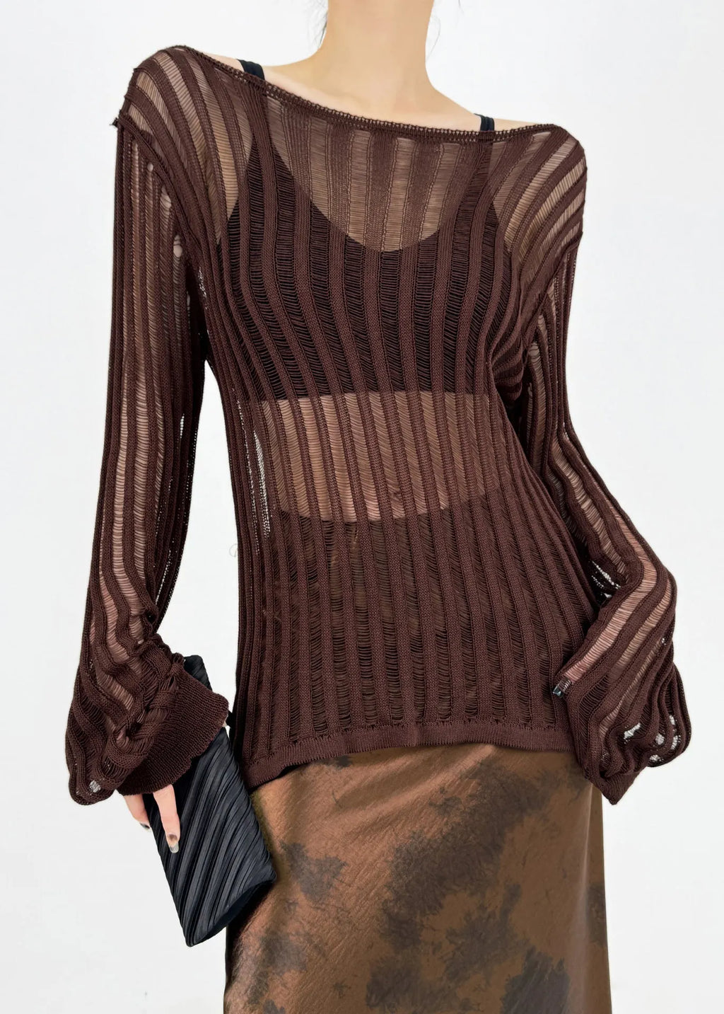 Well Tailored Top with a Graceful Silhouette