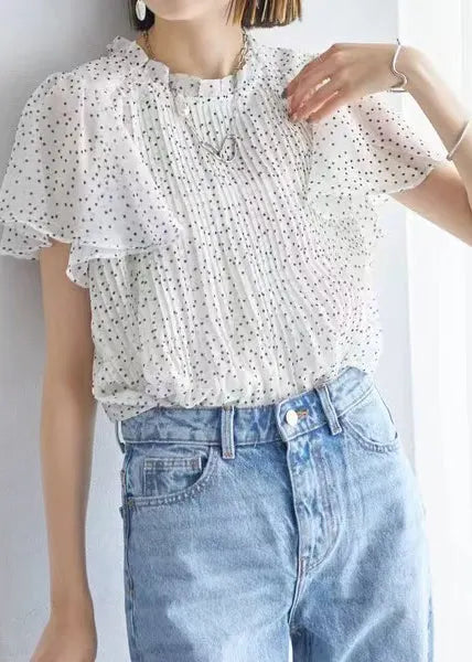 Well Tailored Top with a Graceful Silhouette