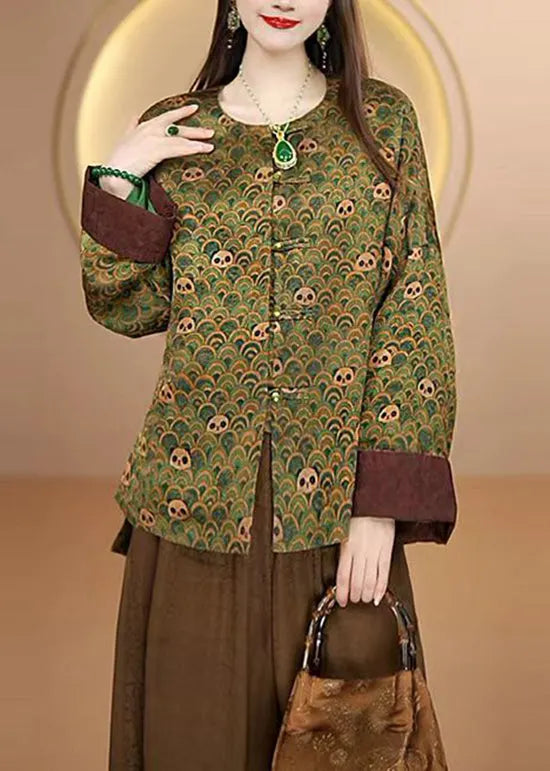 Gracefully Styled Coat for Any Occasion