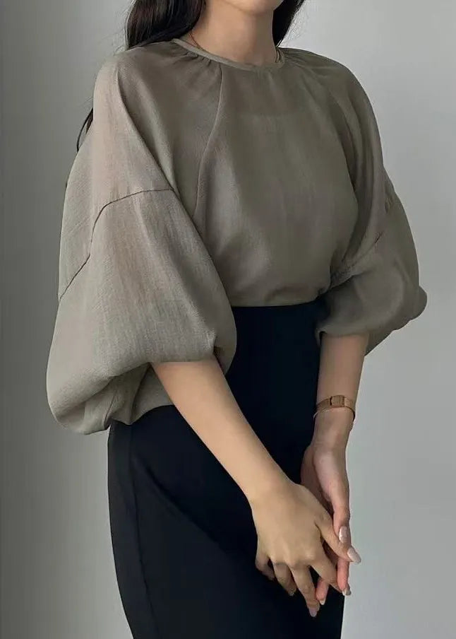 Beautifully Finished Top in a Timeless Design