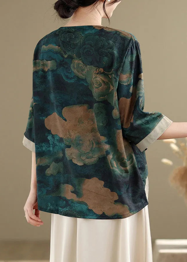 Effortlessly Elegant Blouse with a Timeless Design