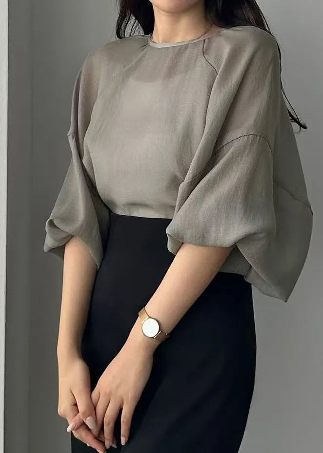 Beautifully Finished Top in a Timeless Design