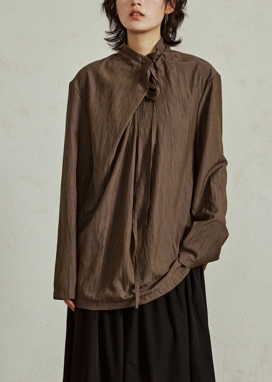 Well Tailored Blouse with a Graceful Silhouette