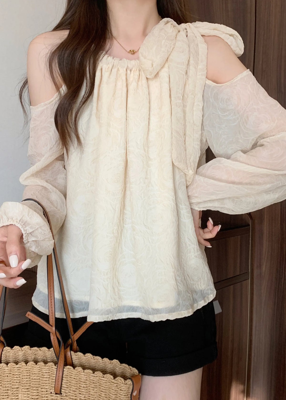 Classic Vintage Shirt with a Flattering Fit