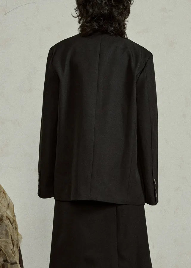 Beautifully Finished Coat in a Timeless Design