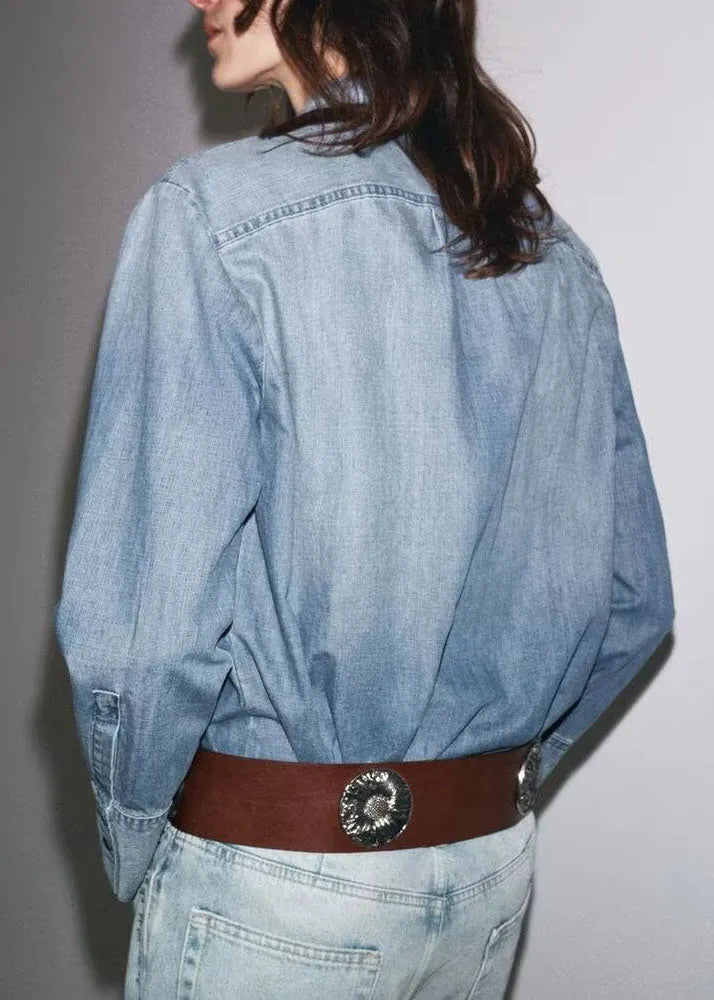 Beautifully Crafted Blouse in a Classic Style