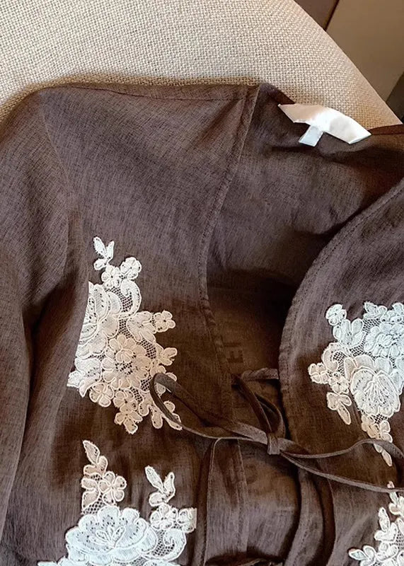 Classic Vintage & Enduringly Stylish Blouse