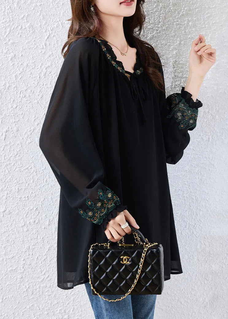 Beautifully Crafted Blouse in a Classic Style