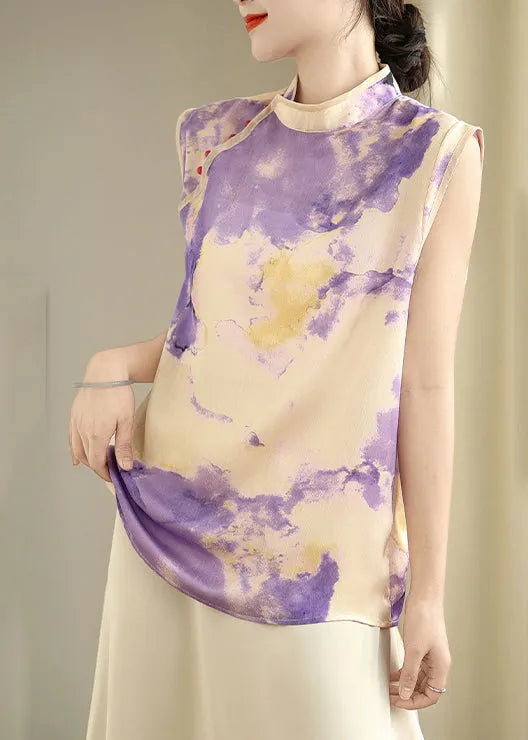 Sophisticated Garment with a Clean Classic Look