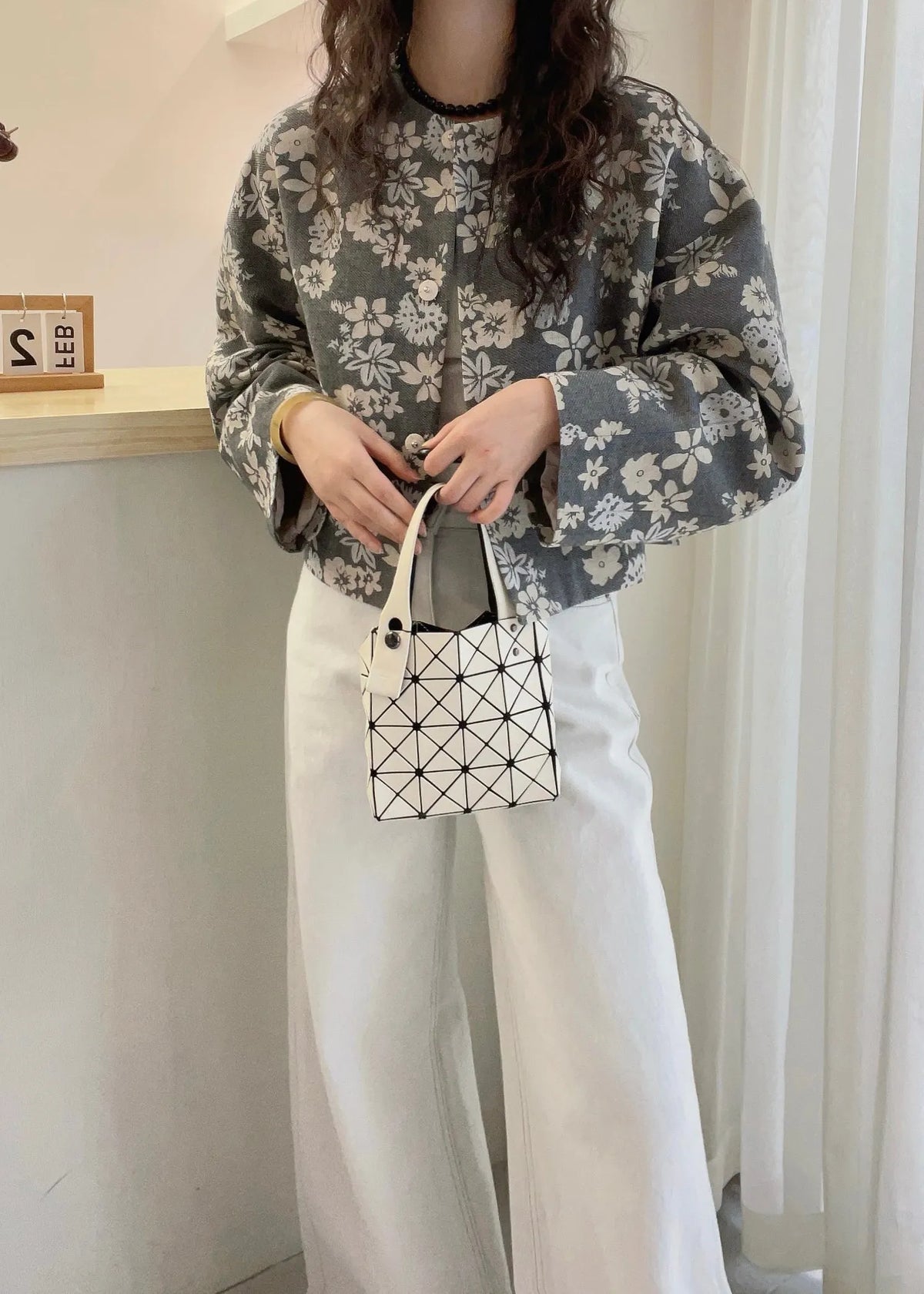 Effortlessly Elegant Jacket with a Timeless Design