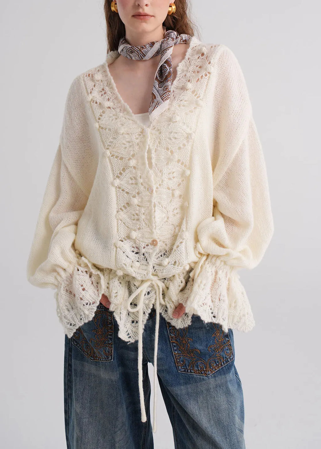Effortlessly Elegant Sweater with a Timeless Design