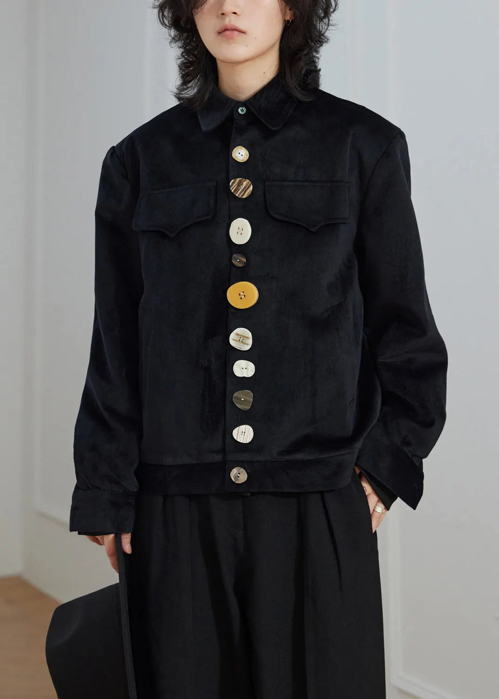 Well Tailored Jacket with a Graceful Silhouette