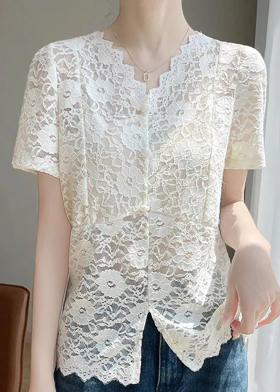 Well Tailored Shirt with a Graceful Silhouette