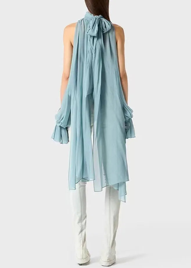 Sophisticated Blouse with a Clean Classic Look