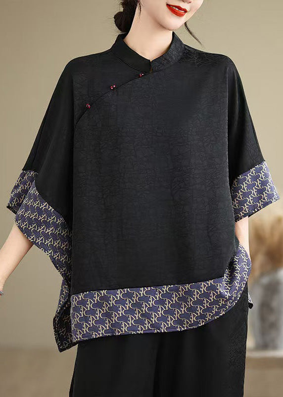 Well Tailored Top with a Graceful Silhouette